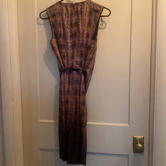 Vince Camuto mid length dress, size 4 - Picture 3 of 3